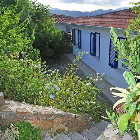 Villino Celeste Feriehus *